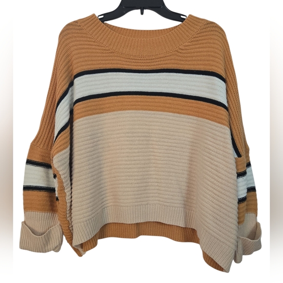 Small Oversized Sweater - Picture 1 of 2